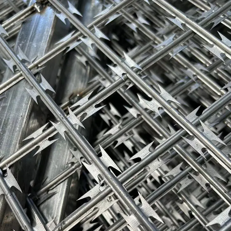 Stainless Steel Welded Wire Mesh Fencing Razor mesh Blade diamond mesh