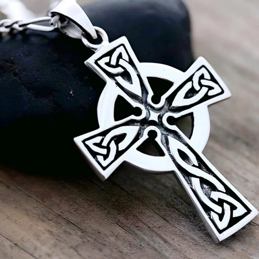 Saint Brigids Cross Necklace 316l Stainless Steel Pvd 18k Gold Plated Jewelry Celtic Talisman Symbol Necklace Irish Cross