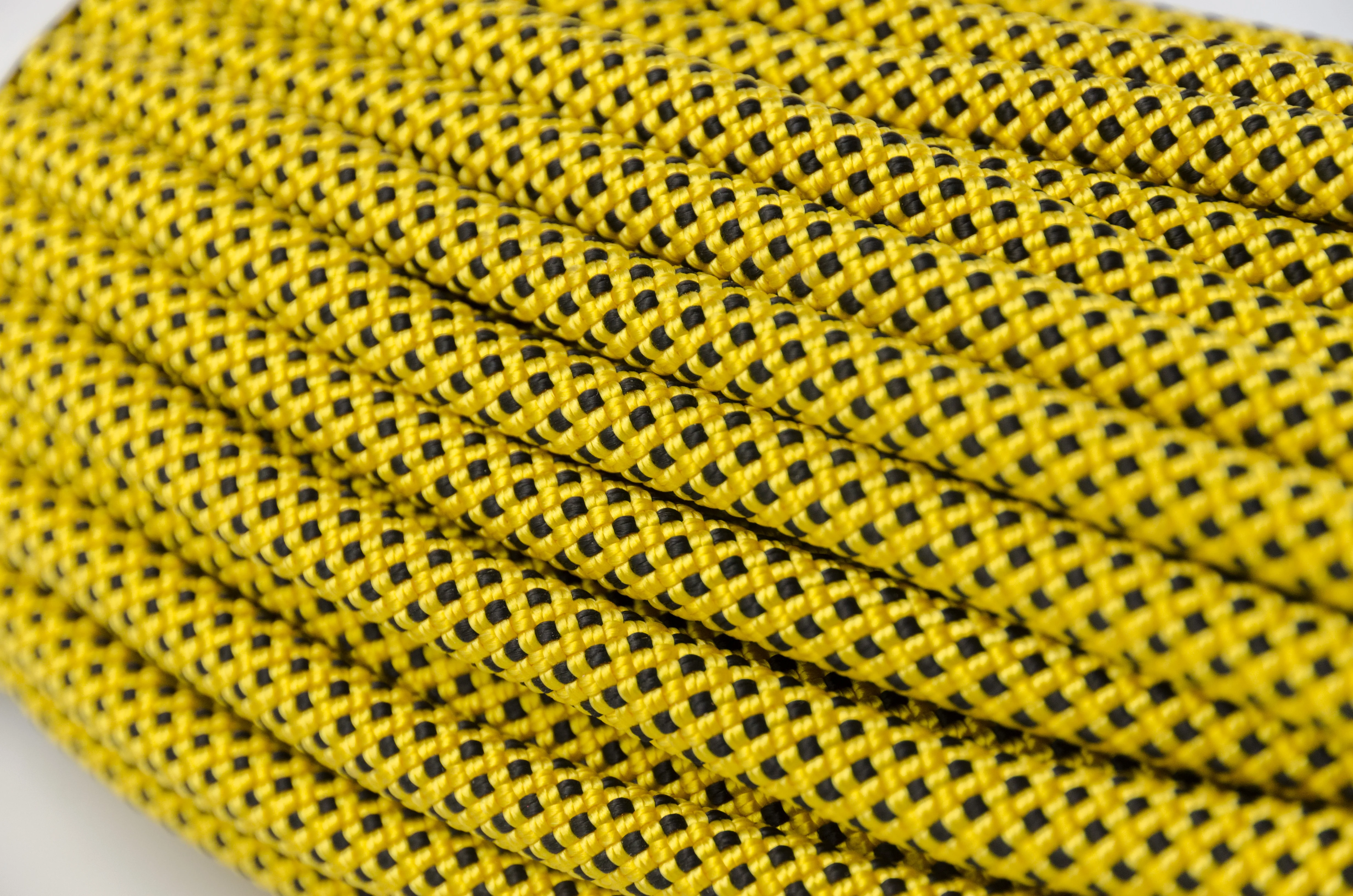 Wholesale Nylon Climbing Dynamic Rope Outdoor Sports Safety Rope 8.7mm Rock Dynamic Rope