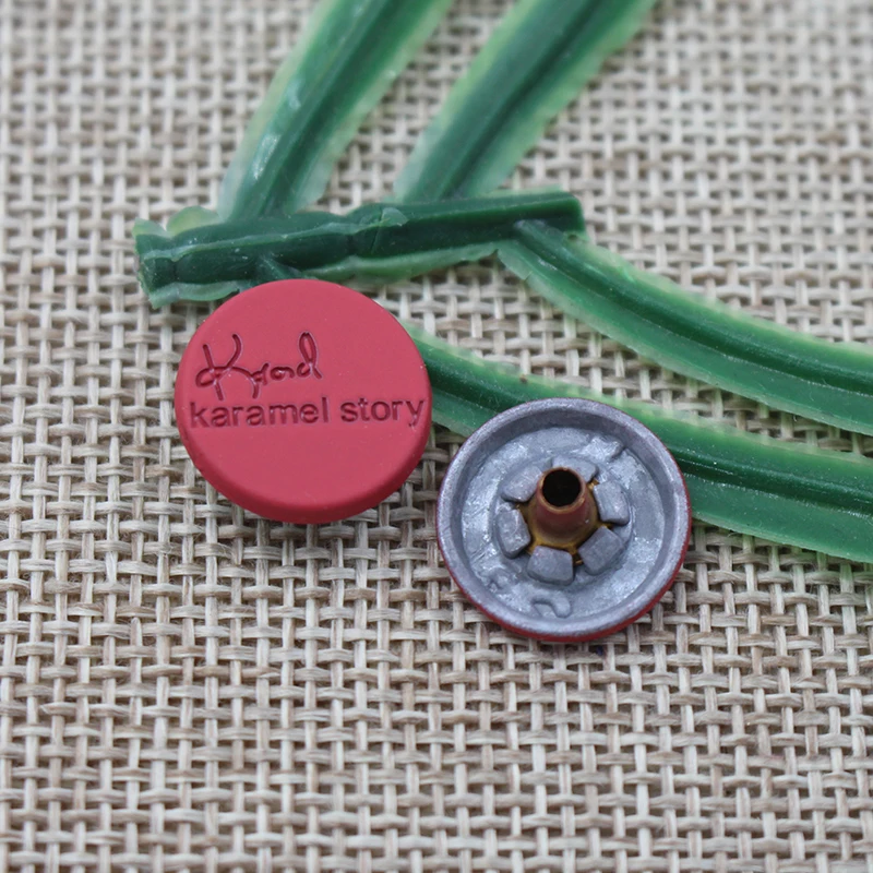 Factory wholesale fashion 15mm new design metal decorative color spring snap button,four parts snap button for clothing