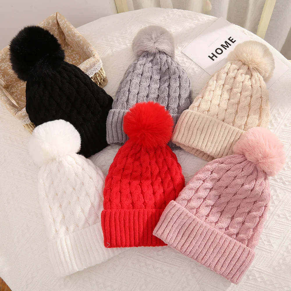 Custom Wool Pom Pom hats Cable Knit Winter Hats for Woman Unisex warmly Beanies