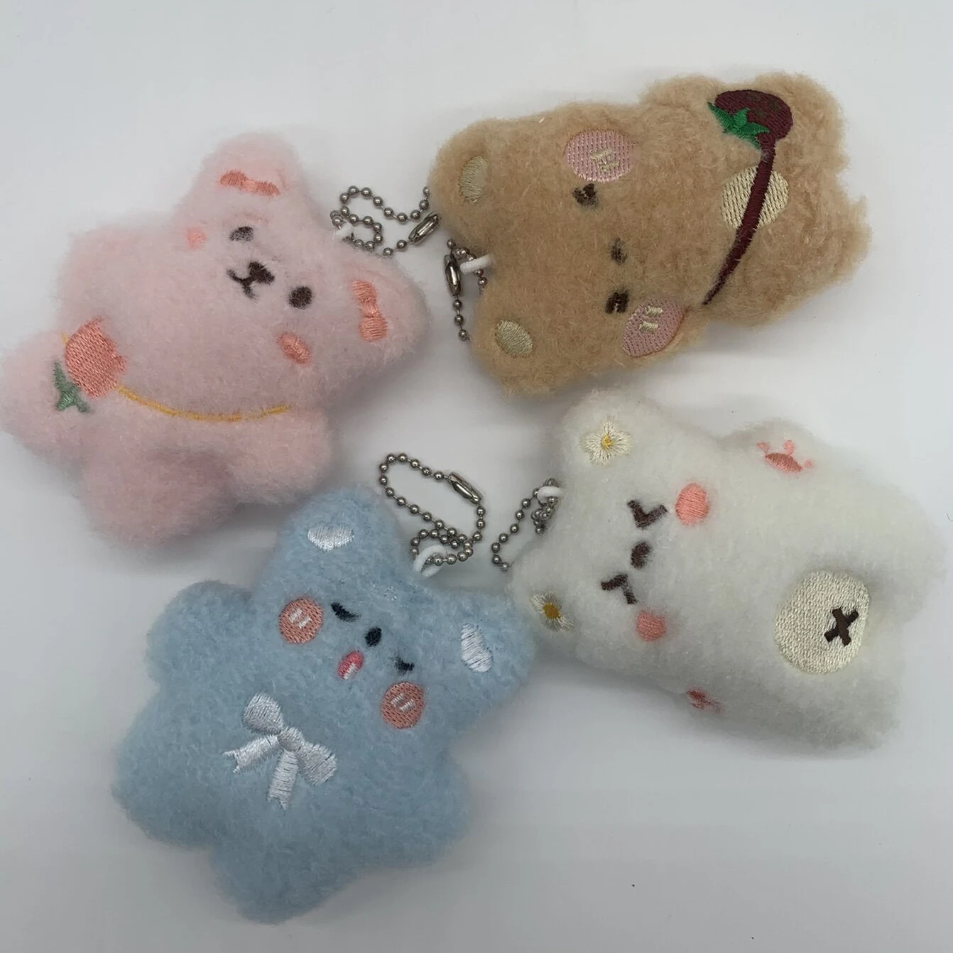 Wholesale cartoon plush keychain small bear pendant cute doll decoration brooch student bag backpack pendant doll