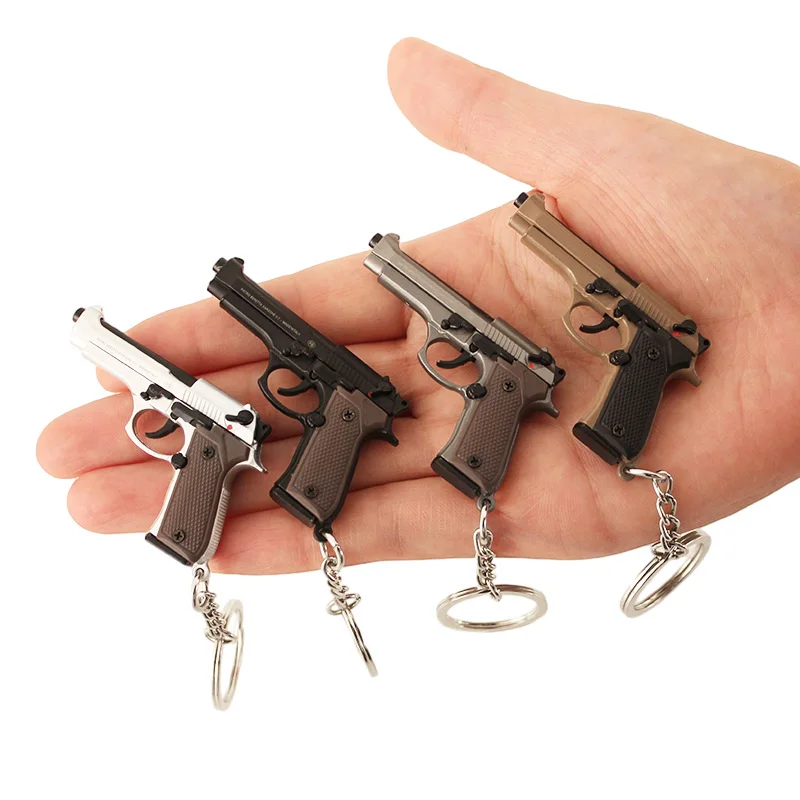 7cm 1/3 Model 1:4 BERETTA pistols 92F Key Chains Gift Pendant Jewelry  beretta gel blaster metal key chains