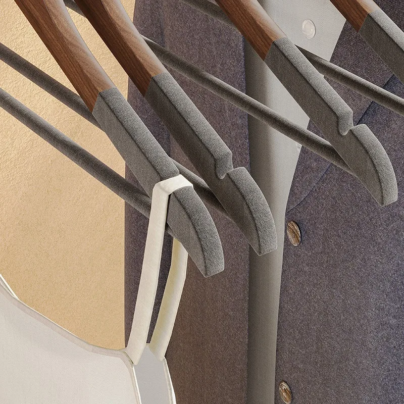 Custom Logo Manufacturer wholesale high quality hot selling round head natural brown wooden hanger for clothing store