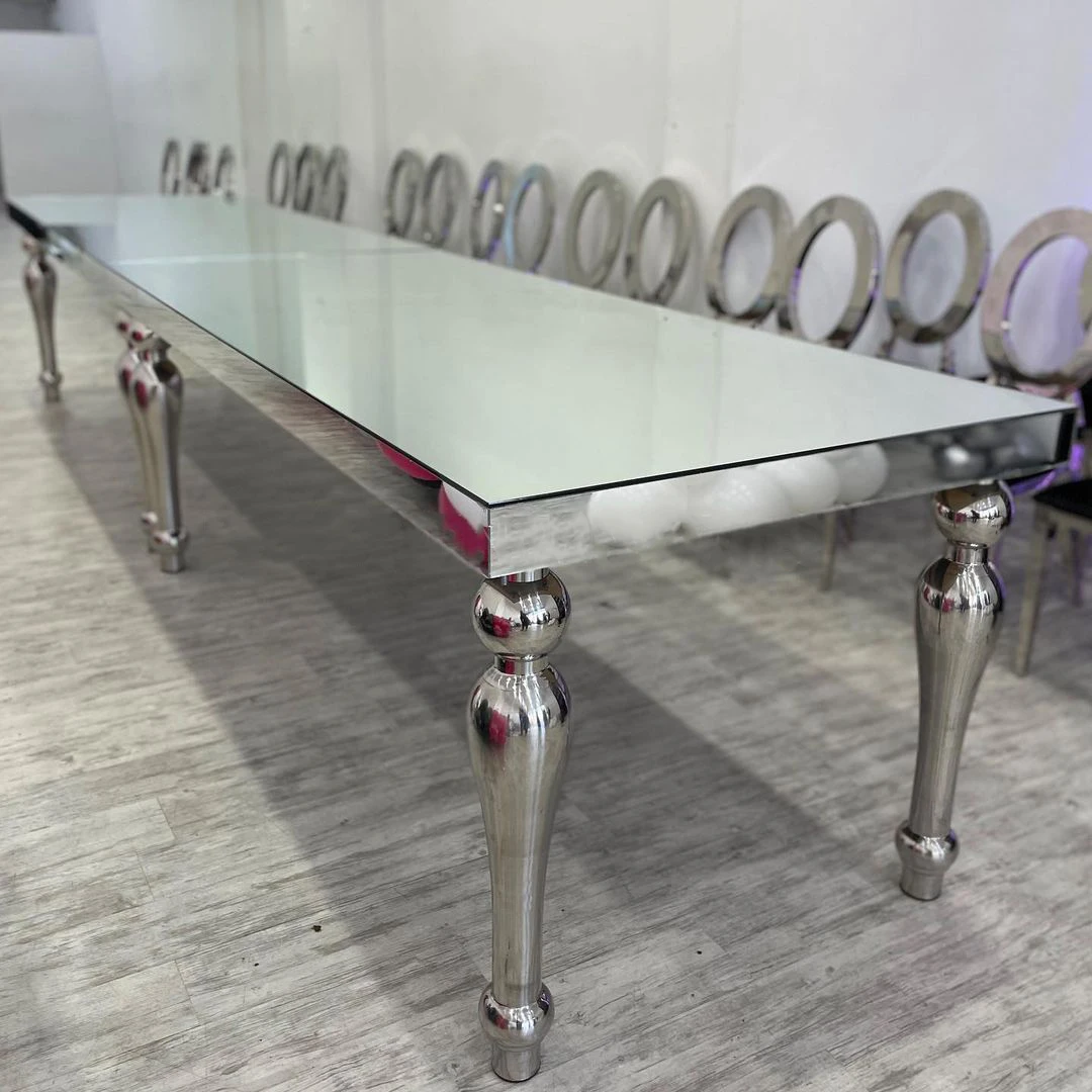 Customized Rectangular Gold Modern Dining Tables And Chairs For Events