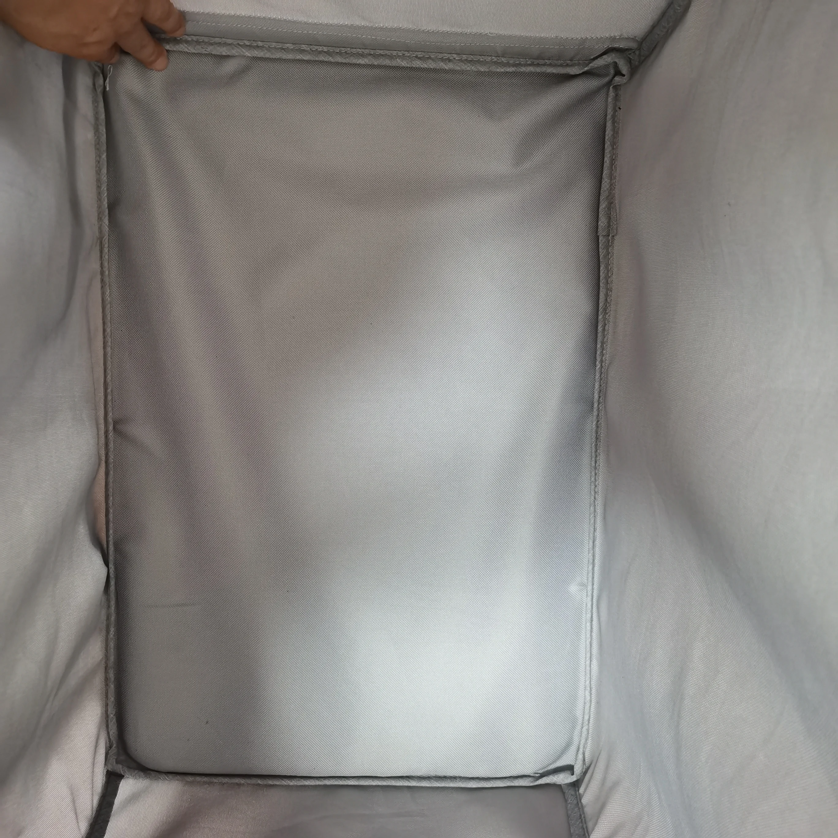 Luxury Large Capacity Easy Folding  Reusable Shopping Bag with Swivel Wheels