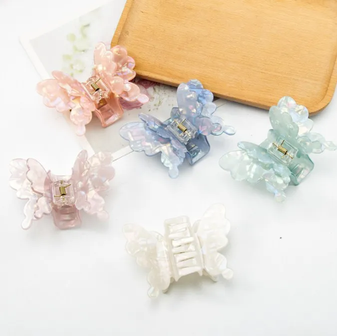 Sweet and cute butterfly hairclaw