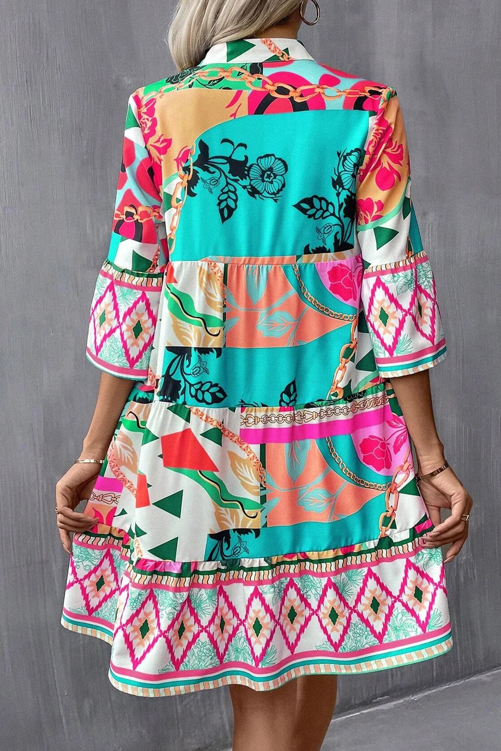 2024 Wholesale Chic Clothes Customized Summer Multicolour Boho Abstract Print Flowy Tiered Dress