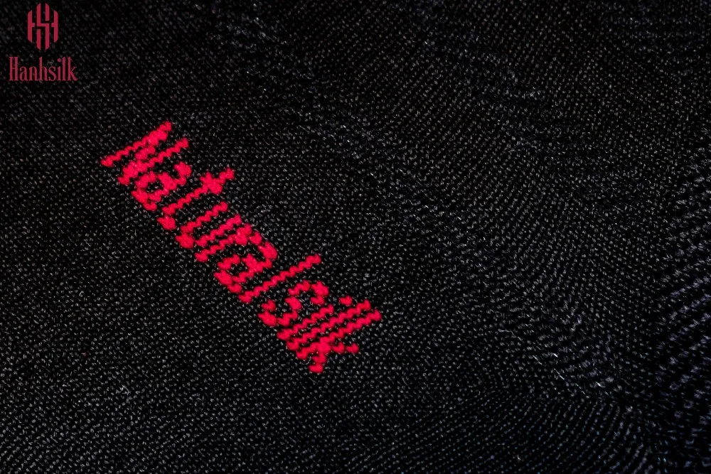 
High quality multicolor socks, good moisture absorption, suitable for both men and women made in Vietnam 