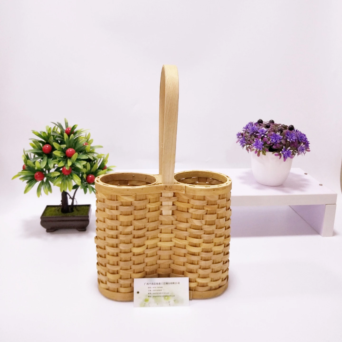 Wholesale 2 bottle wicker wine basket carrier / wine holder basket / wicker divided basket