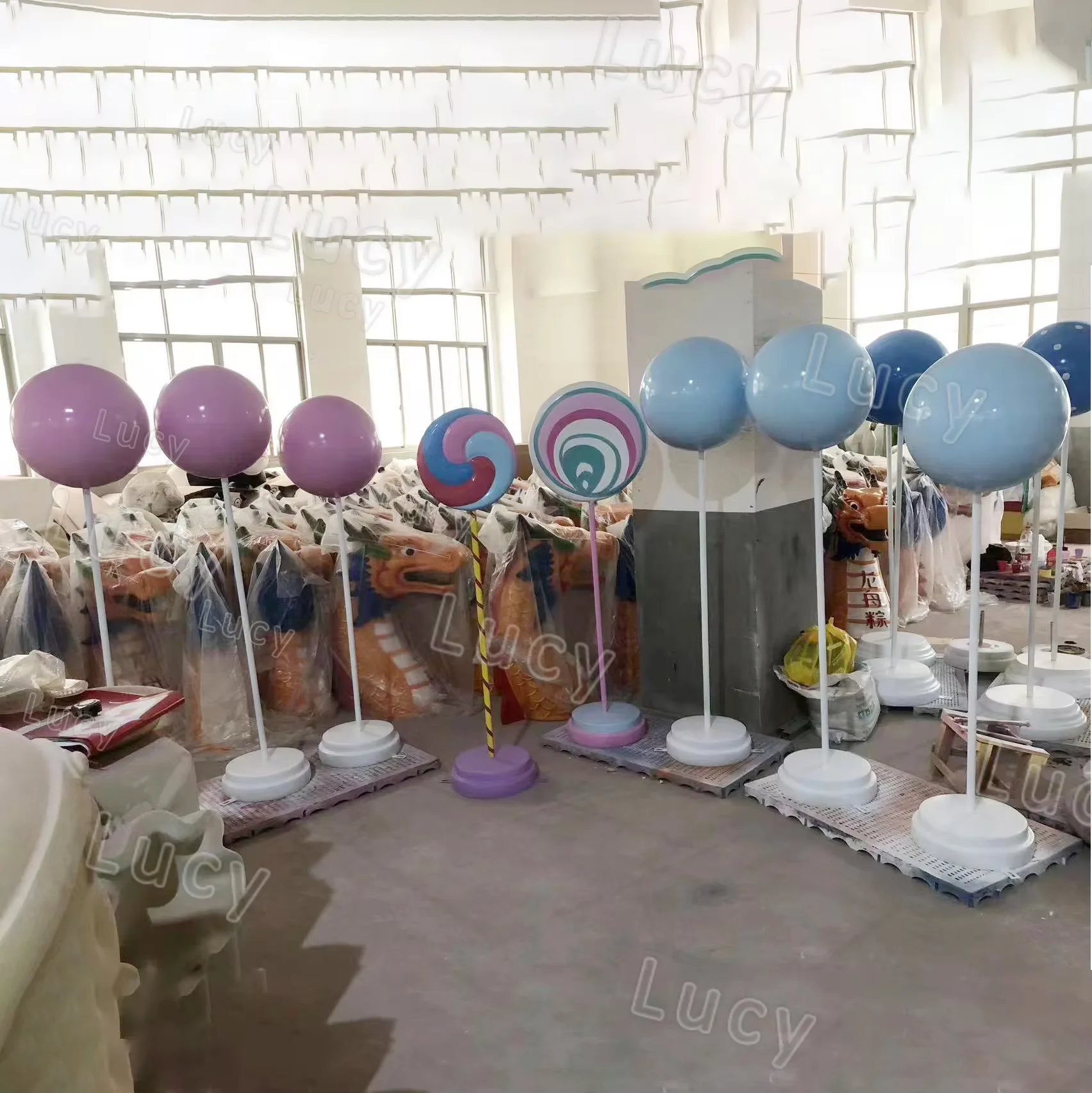 2025 New Festivals Product Candy Store Displays Pop Fiberglass Resin Candy Lollipop Props Sculpture Shapes Decoration