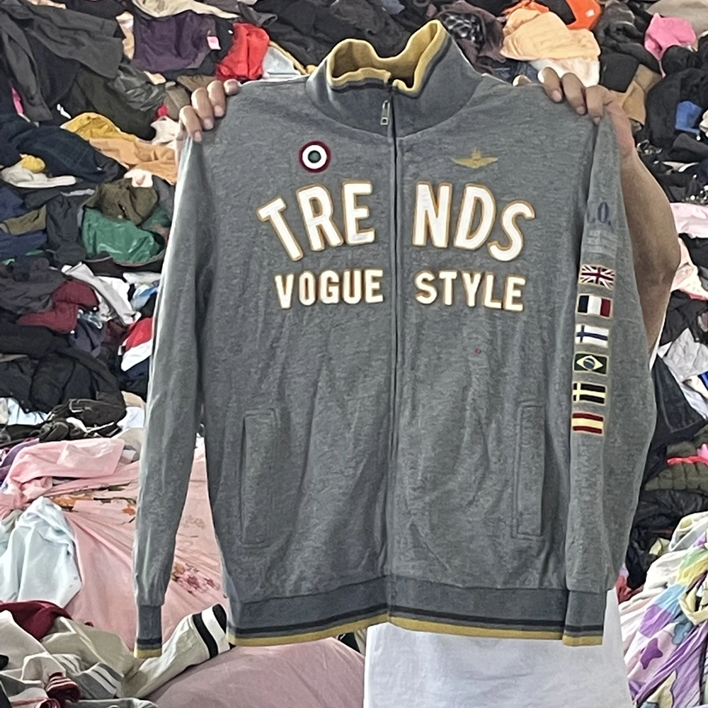 Wholesale Premium Second Hand Clothing for Kids Thrift Bales Mix-Winter Tops T-Shirts Skirts for Boys Girls Made of Cotton