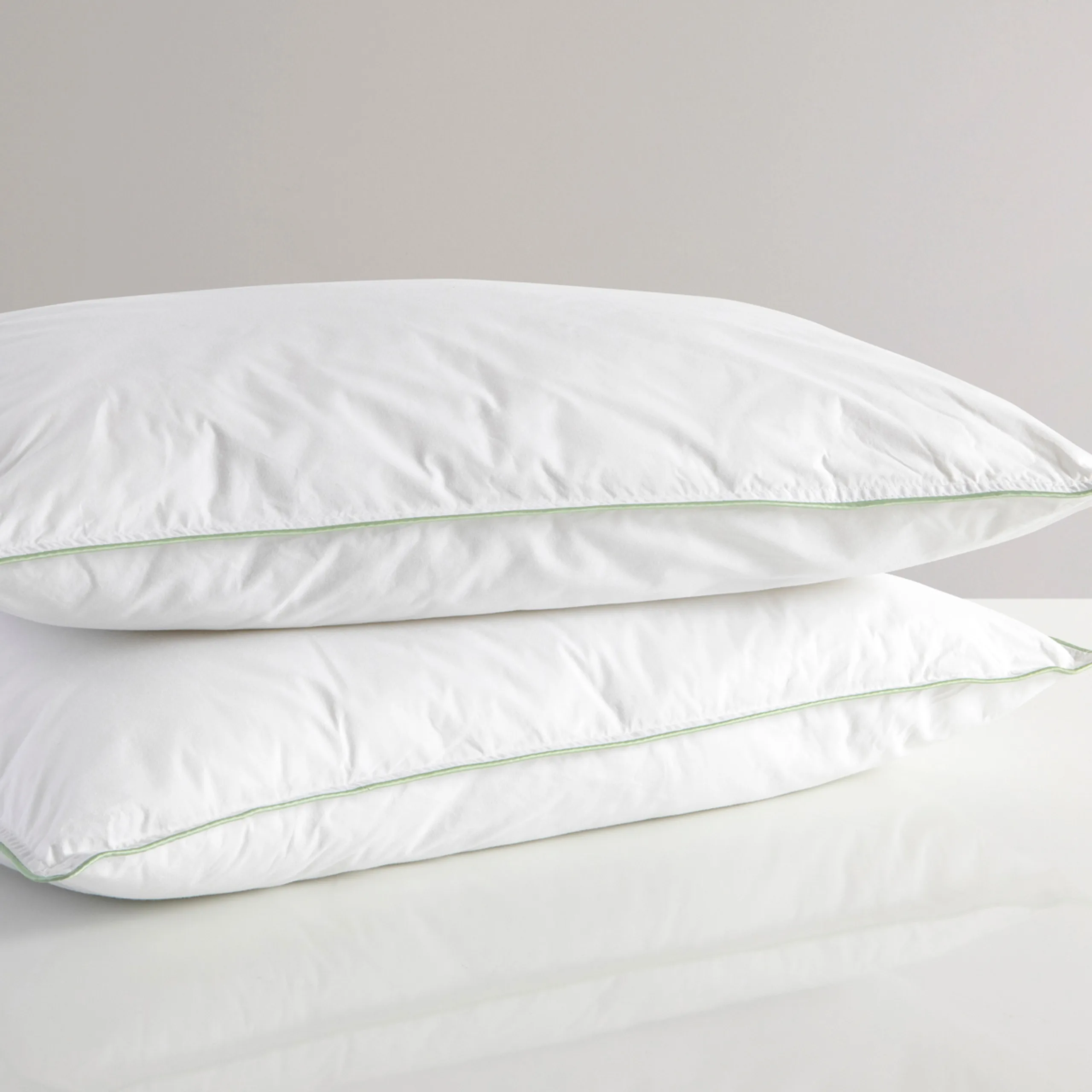 High Quality Luxury Super Soft Polyester Fiber Pillow Microfiber Hotel Bed Pillow