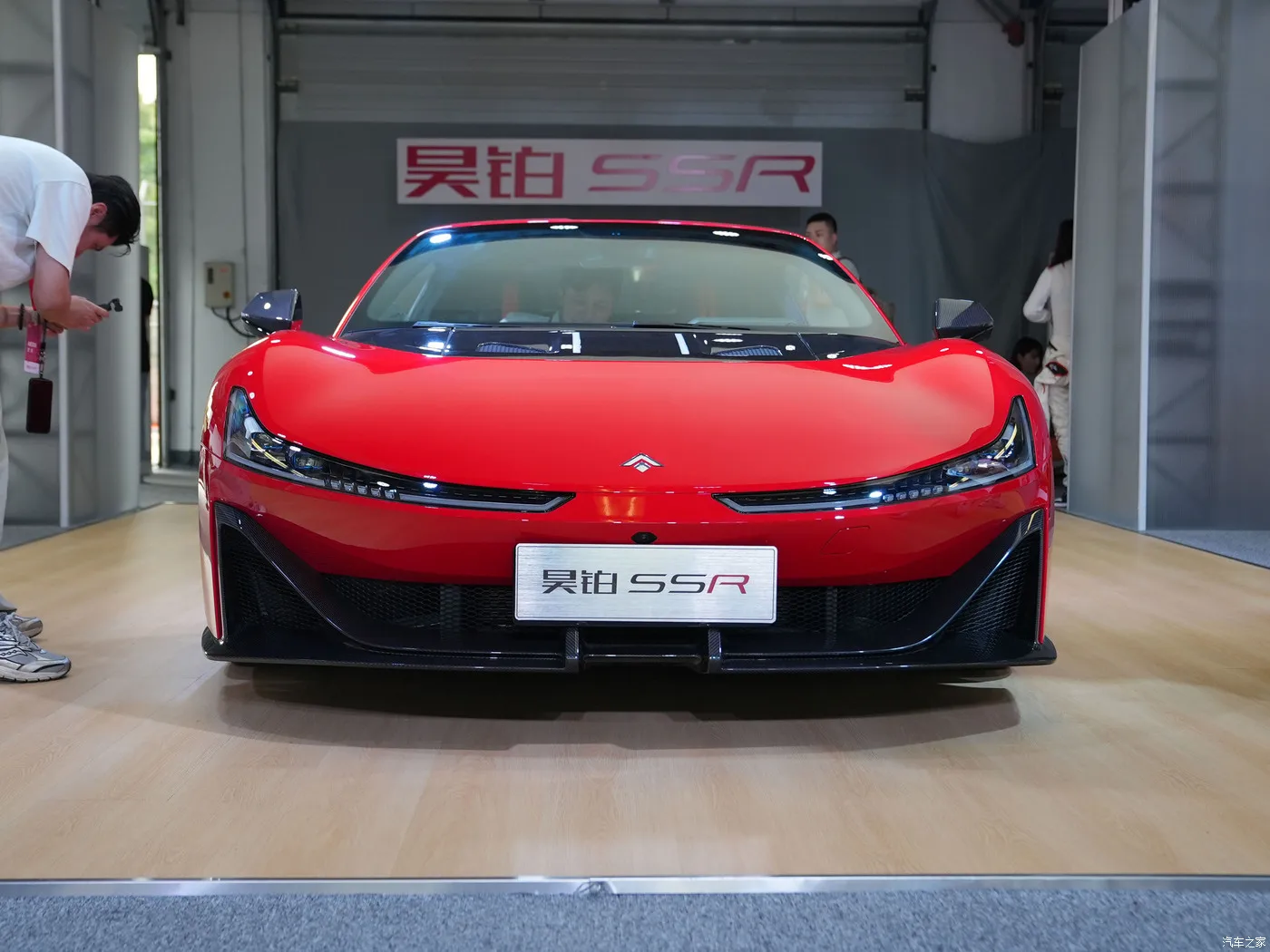 Hot Selling Aion Ev Cars  Hyper Ssr 2024 2 Door Electric Sports Car For Adults Drive High Speed Luxury Cheap Aion Car In China