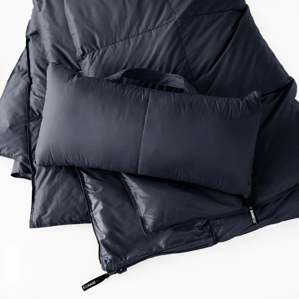 New Design Multi-purpose Waterproof Camping Blanket Moisture-proof Portable Compact Outdoor Travel Quilted Puffy Down Blanket