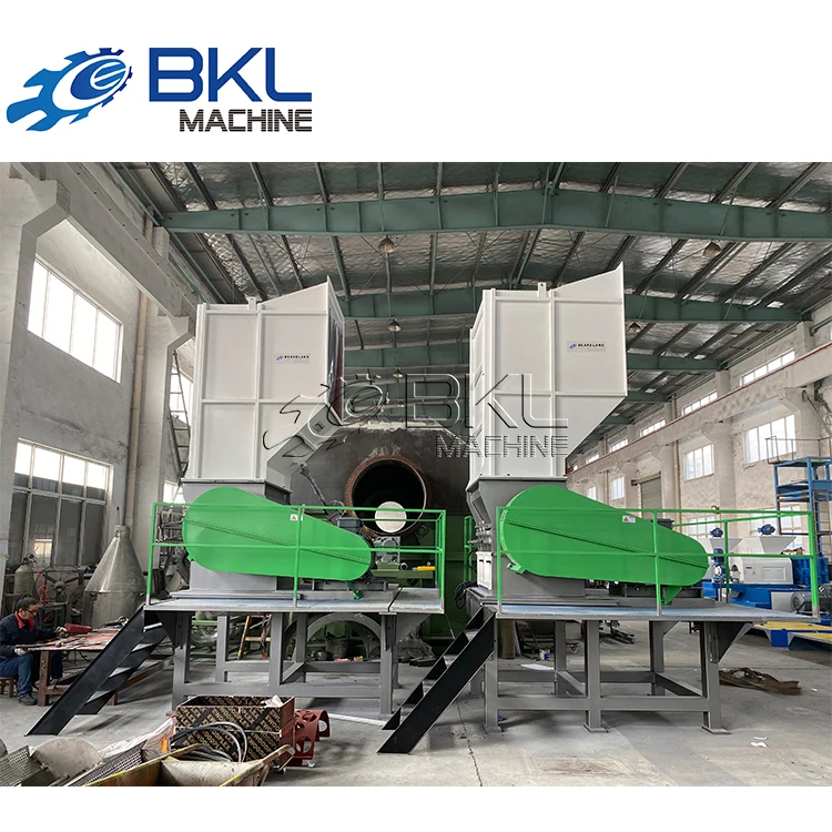 High output plastic waste rubber grinder shredder PET material crusher recycling machine line
