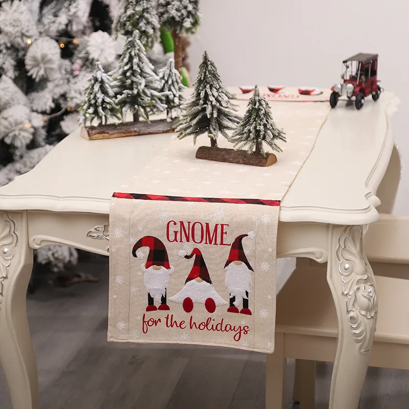 2021 New Embroidered Faceless Elderly Table Flag Snowflake Tablecloth Creative European Christmas Tea Table Mat
