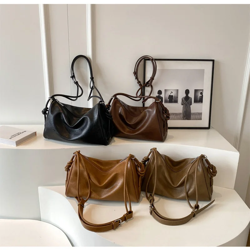 Fashion Women Personalized Shoulder Bag Girls Trendy Handbags Big Capacity Shoulder Bag