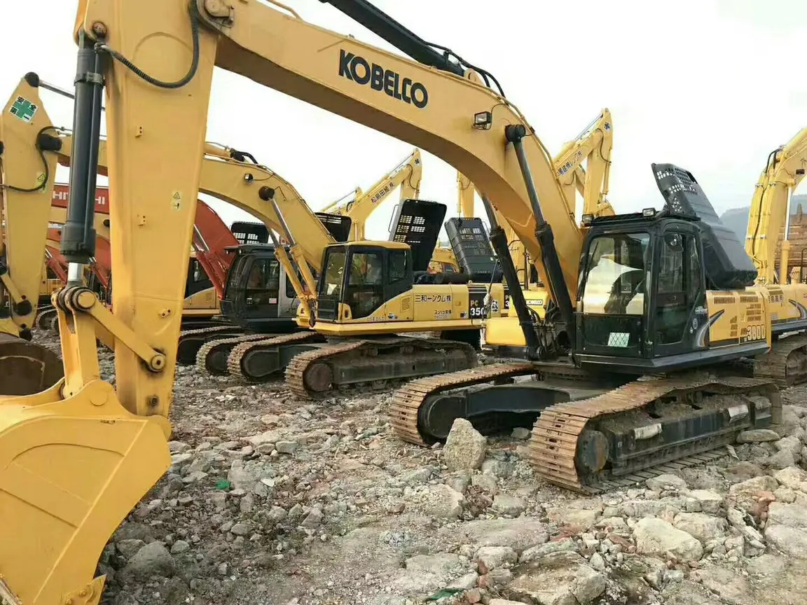 Экскаватор Kobelco желтый высокое качество низкая цена