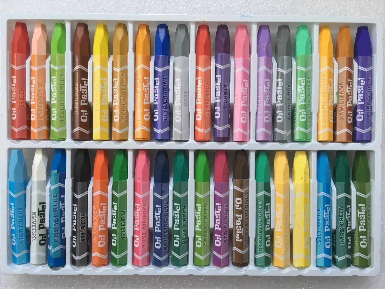 Factory wholesale hexagonal oil painting stick non-toxic environmentally friendly art colouring paint stick washable paintbrush