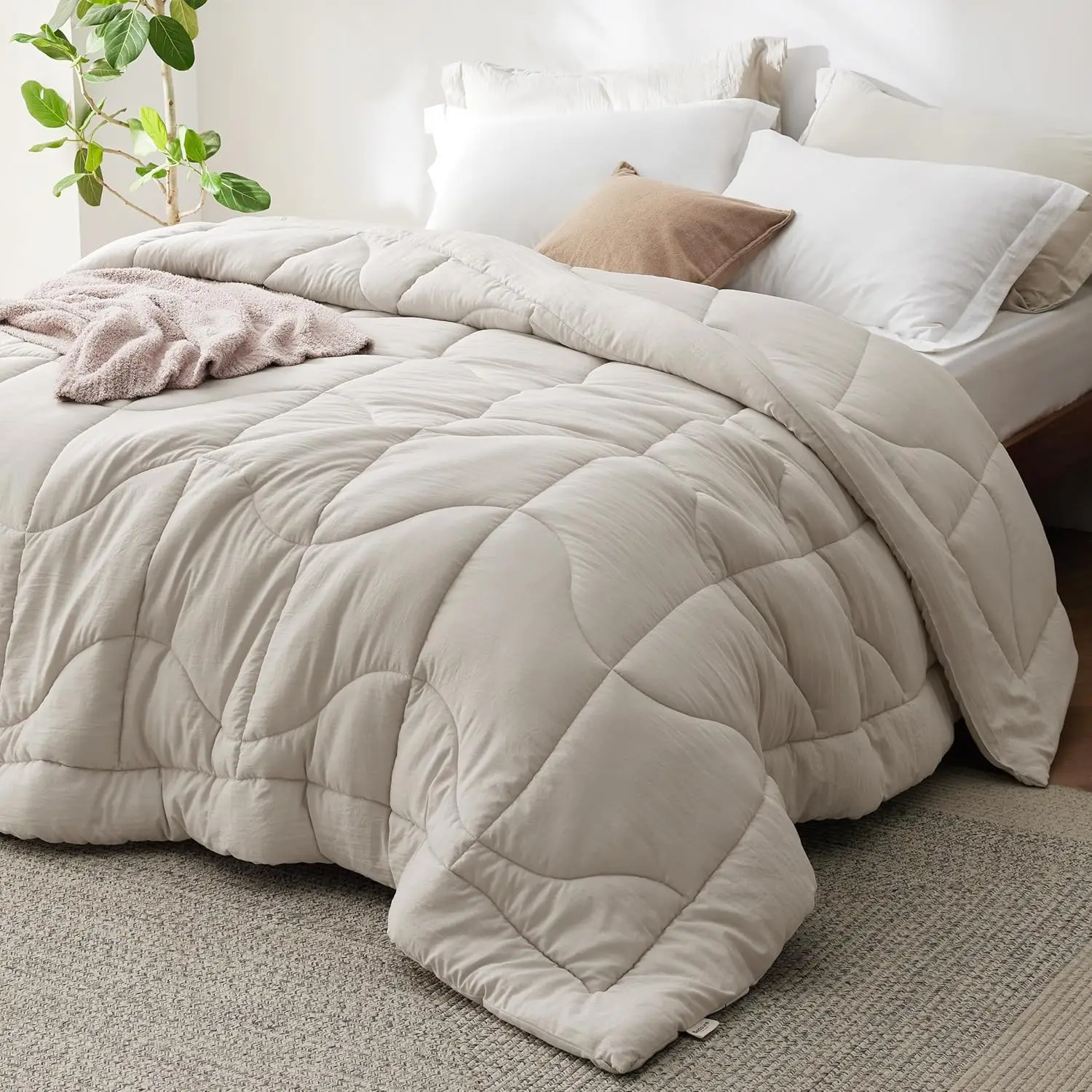 Factory Down Alternative Comforter for All Season Soft Prewashed Comforter with 4 Tabs Lightweight & Warm Washable Comforters