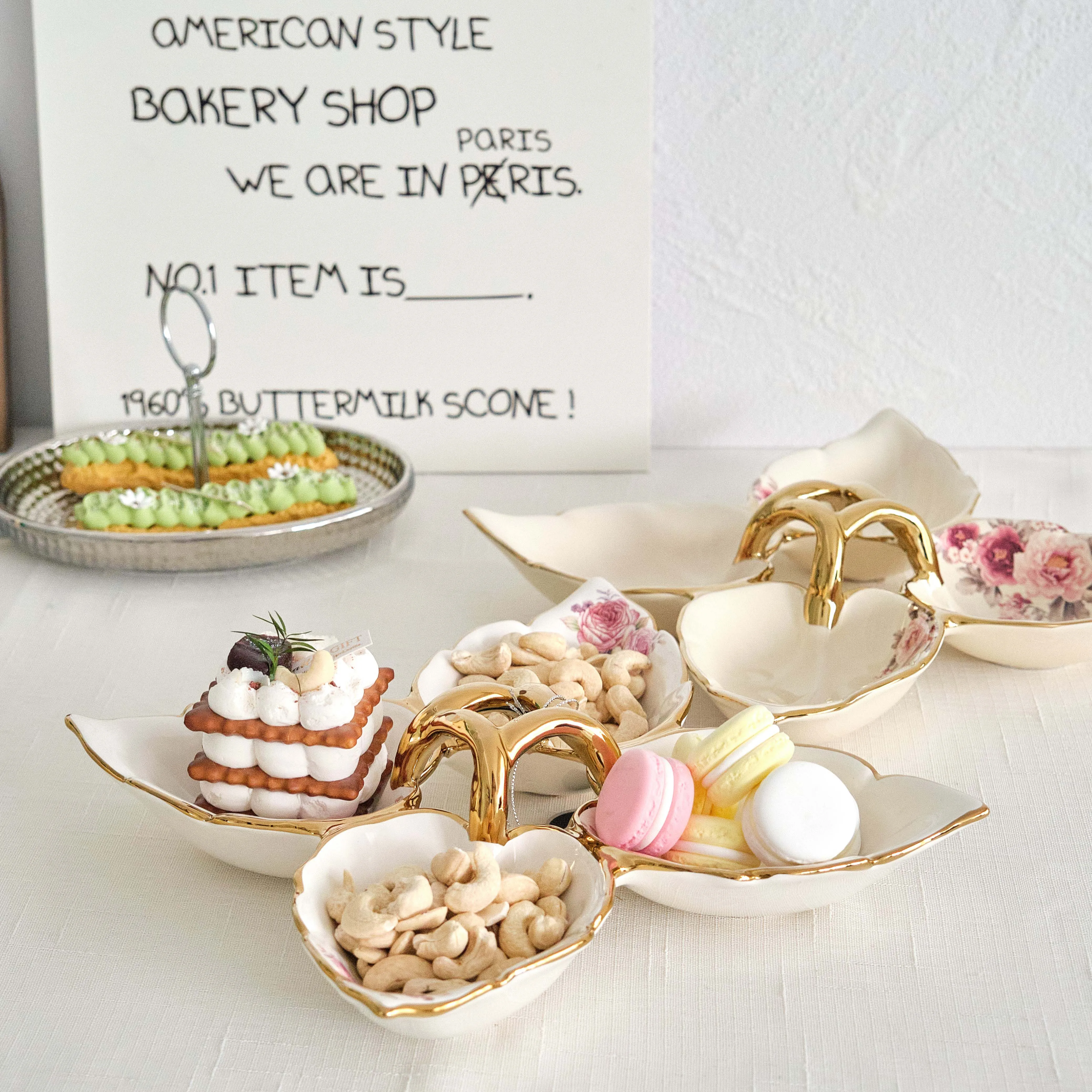 Cheap high quality living room ceramic porcelain 4 grid white divided compartment snack plate