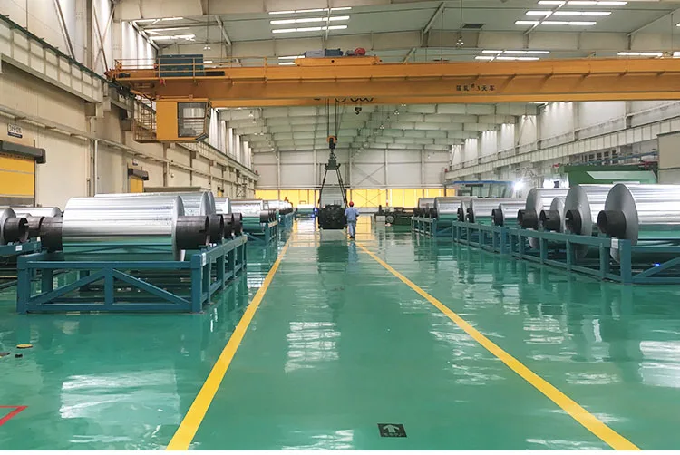 Food Containers 3003 3004 8006 8011 Jumbo Roll Aluminum Foil Manufacturer