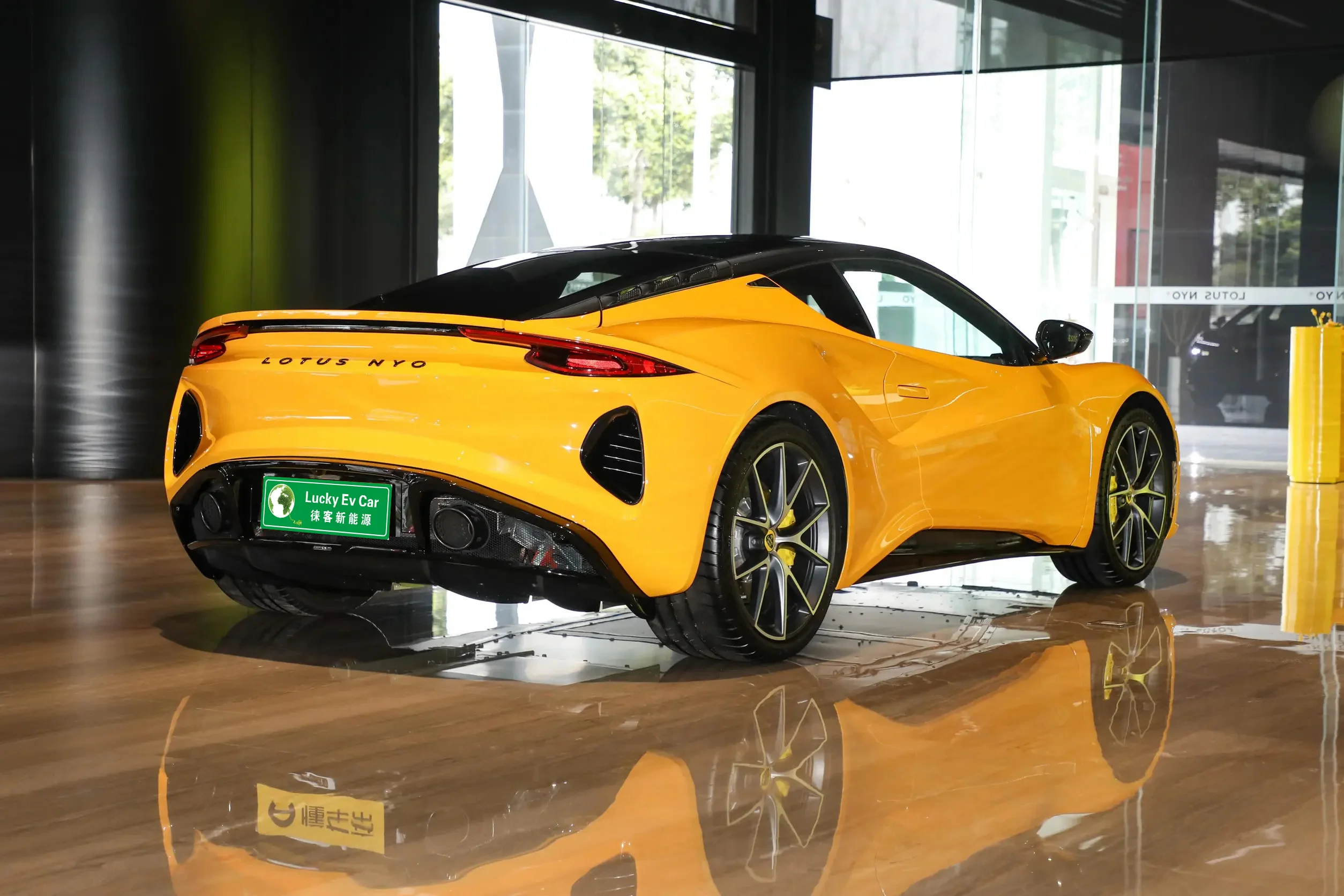 Инвентарь Lotus Emira 3 5 t V6 спортивный автомобиль электромобиль Новая энергия S + R высокопроизводительный суперкар