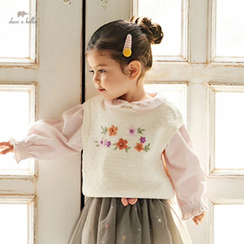 DB3236148 DAVE BELLA Autumn Children Girls Fashion Beige Round Neck Casual Cotton Embroidered Flower Decoration Knitted Vest