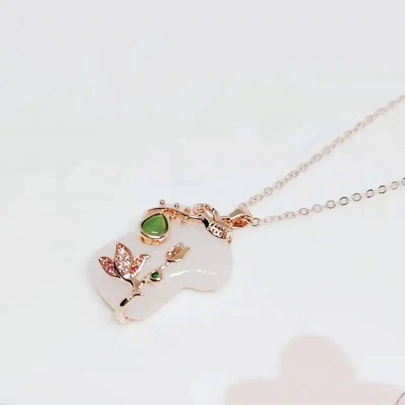 Cheongsam necklace female Jinyi jade white jade pendant Chinese style elegant temperament titanium steel clavicle chain
