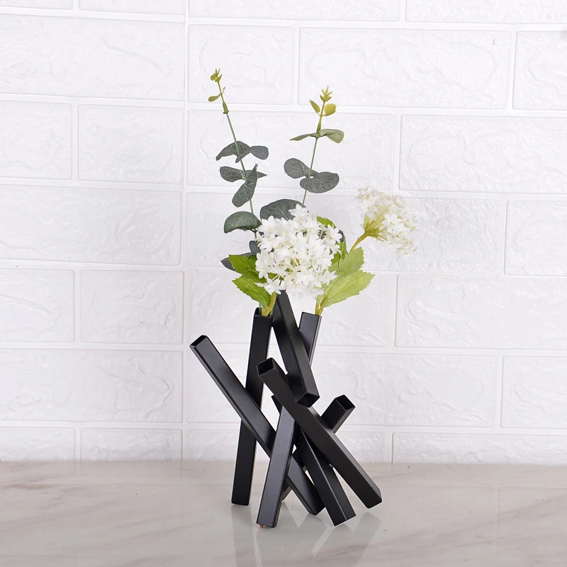 METAL DESKTOP DECORATIONS MODERN NORDIC DECORATIVE ACCENT HOME MINI FLOWER VASE SHOWPIECES FOR HOME DECORATION