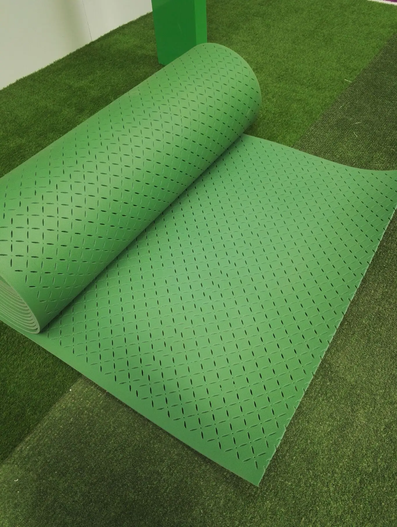 meisen soft eco-friendly rubber pad XPE shock pad for outdoor playground soccer field 10mm  artificial grass underlay mat