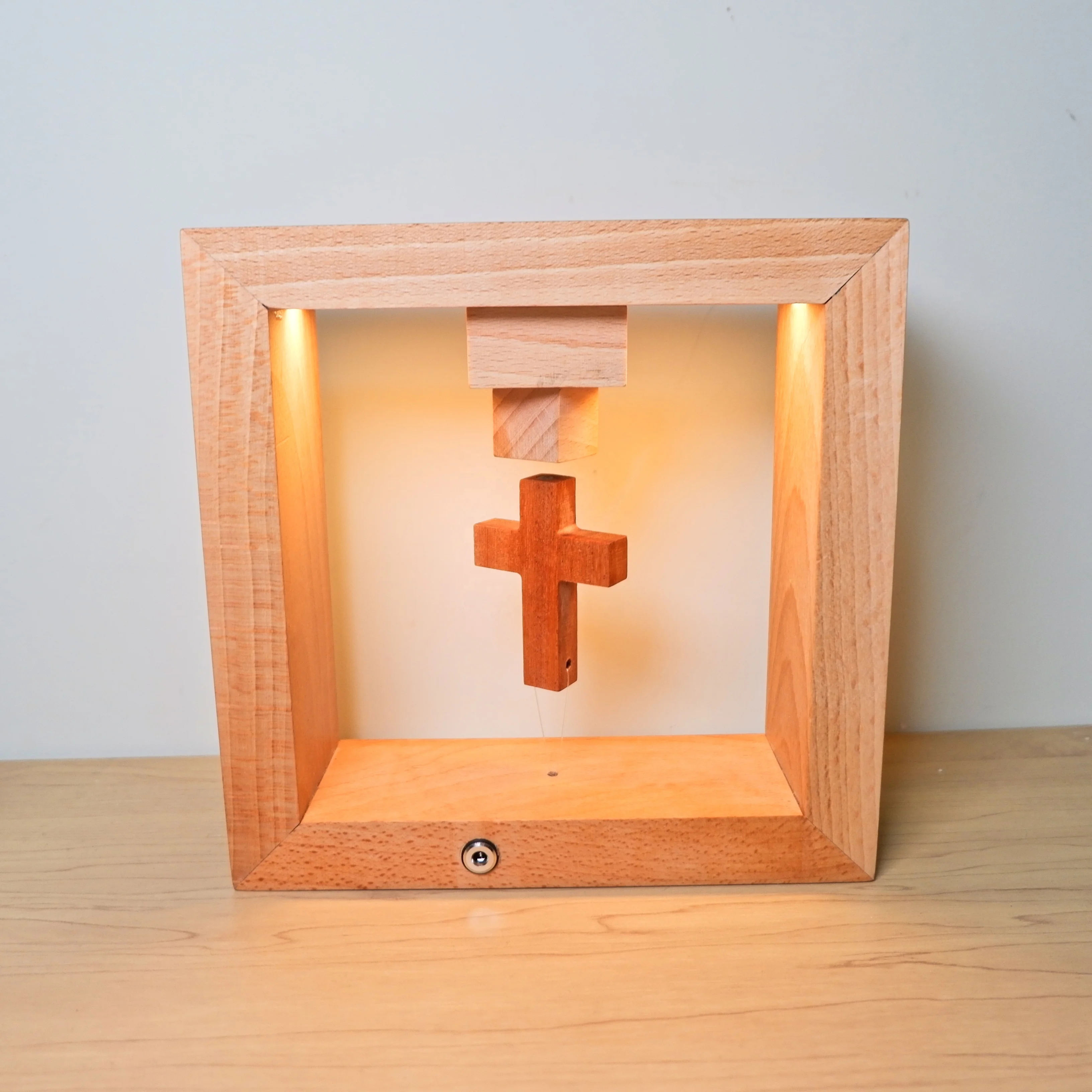 Cross Wooden Christian Decorations Portable Wooden Table Lamp Magnetic Floating Lamp High Quality Wood Light For Home Decoration