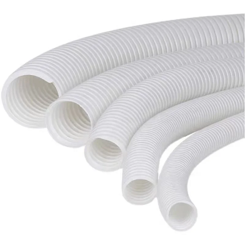Белая коммуникационная гофрированная пластиковая труба, перфорированная просачивающаяся труба