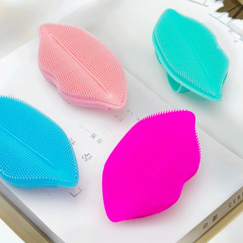 Lip Shape Exfoliating Face Cleaning Scrubber Silicone Face Facial Cleansing Brush