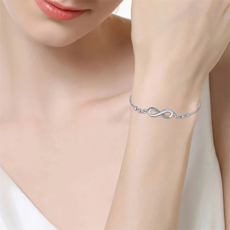 Wholesale Fashion Luxury Adjustable Diamond Number 8 Alloy Elegant Bracelet For Women Jewelry