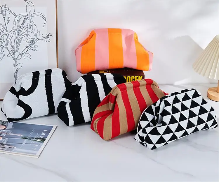 Женский тканый клатч