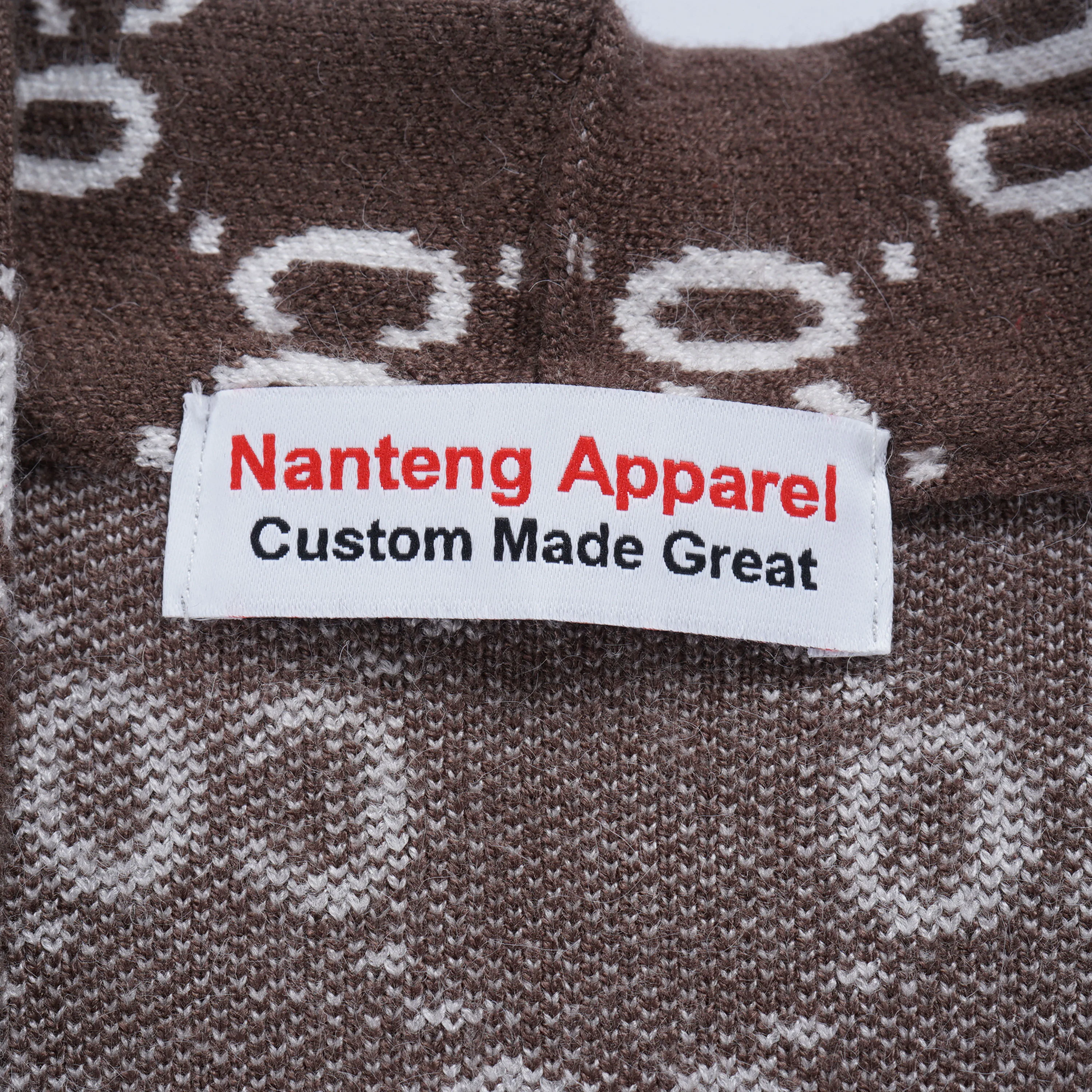 Nanteng Custom Super Fine Full Logo Argyle Jacquard V-Neck For Business Wool Knitwear Button Men Cardigan Sweater