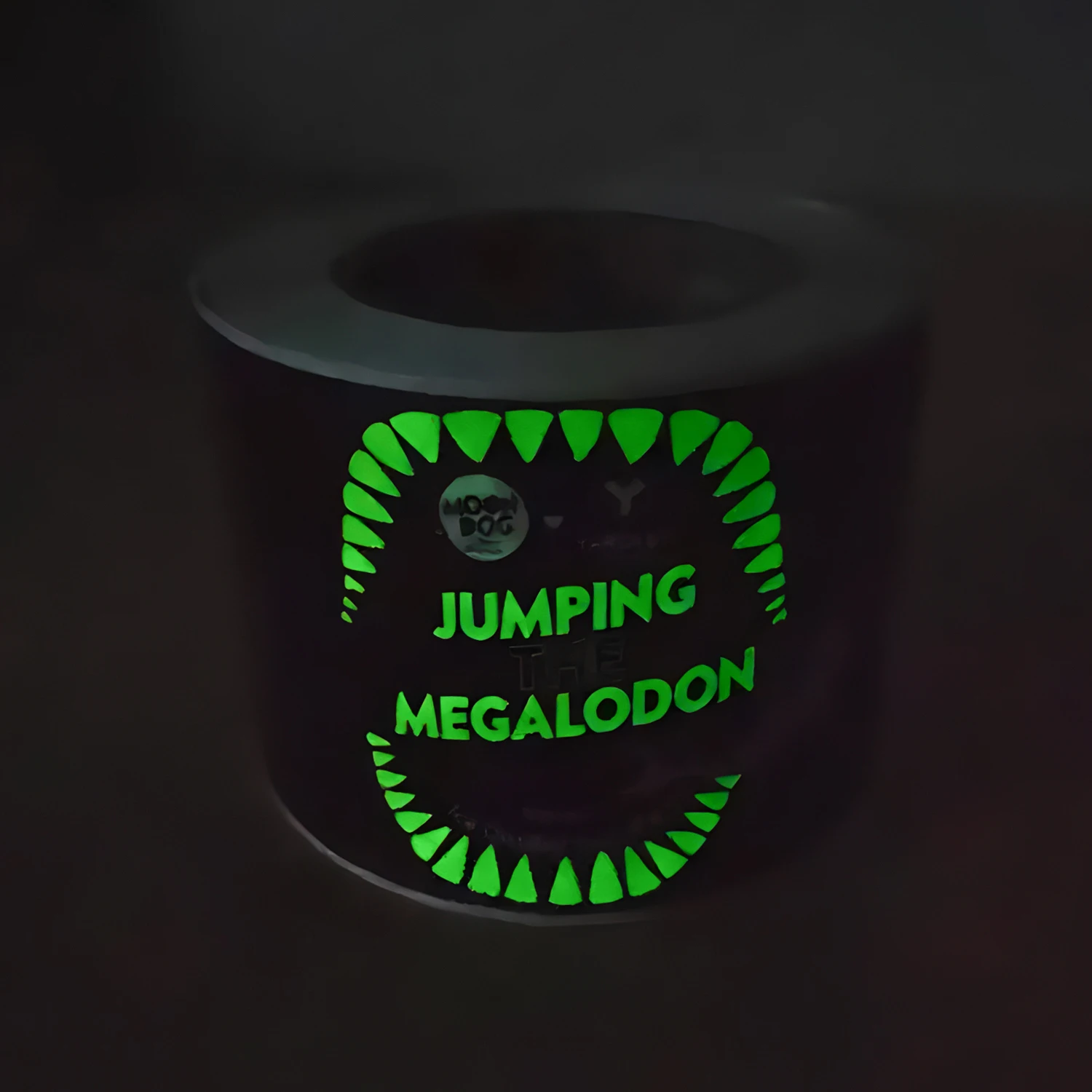 Custom Glow In The Dark Ink Printing Noctilucence Process Brand Logo Sticker Labels For Beer Sparking Wine Beverage Packaging