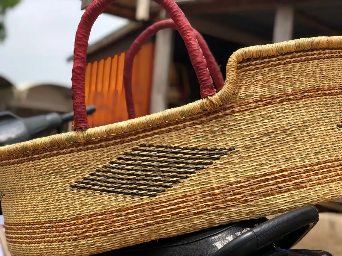 Babies Crib Bed with straw grass material / GK125