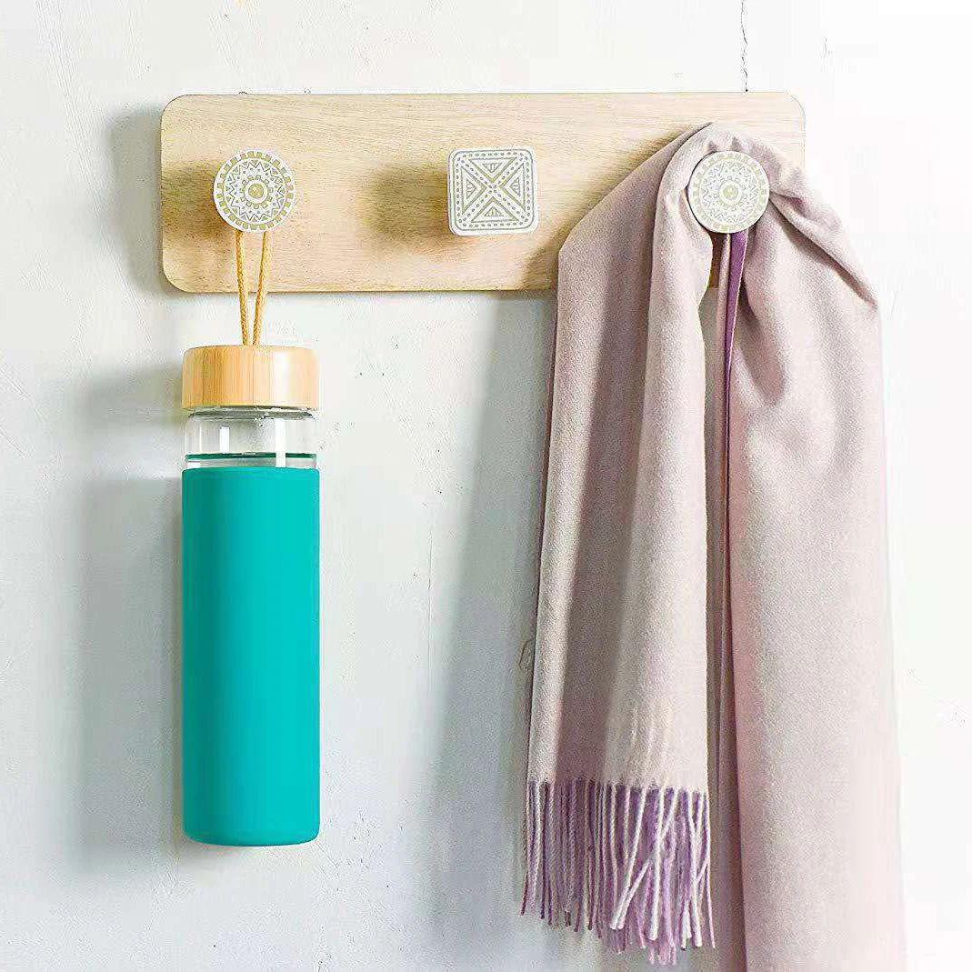 Amazon Hot Sale Bamboo Lid Borosilicate Glass Water Bottle With Silicone Sleeve Single Layer Glass Cup With Handle