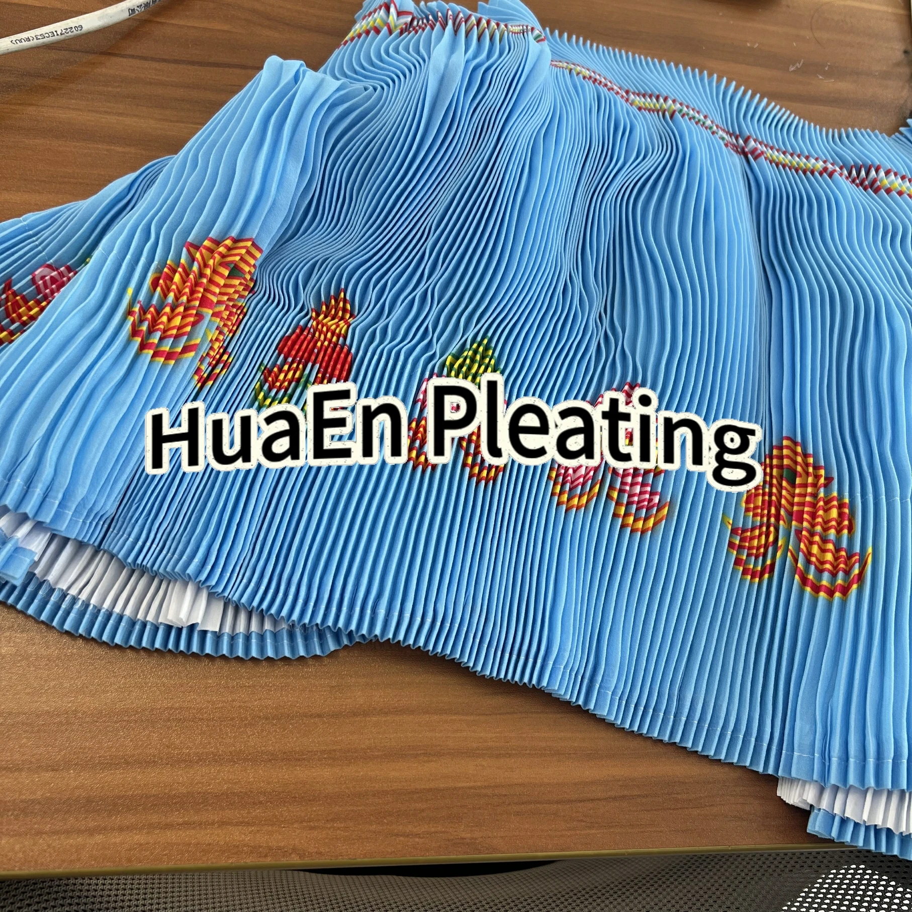 Manufacturer HuaEn ZJ-516 two in one fabric accordion blind sunray sunburst smocking pleater
