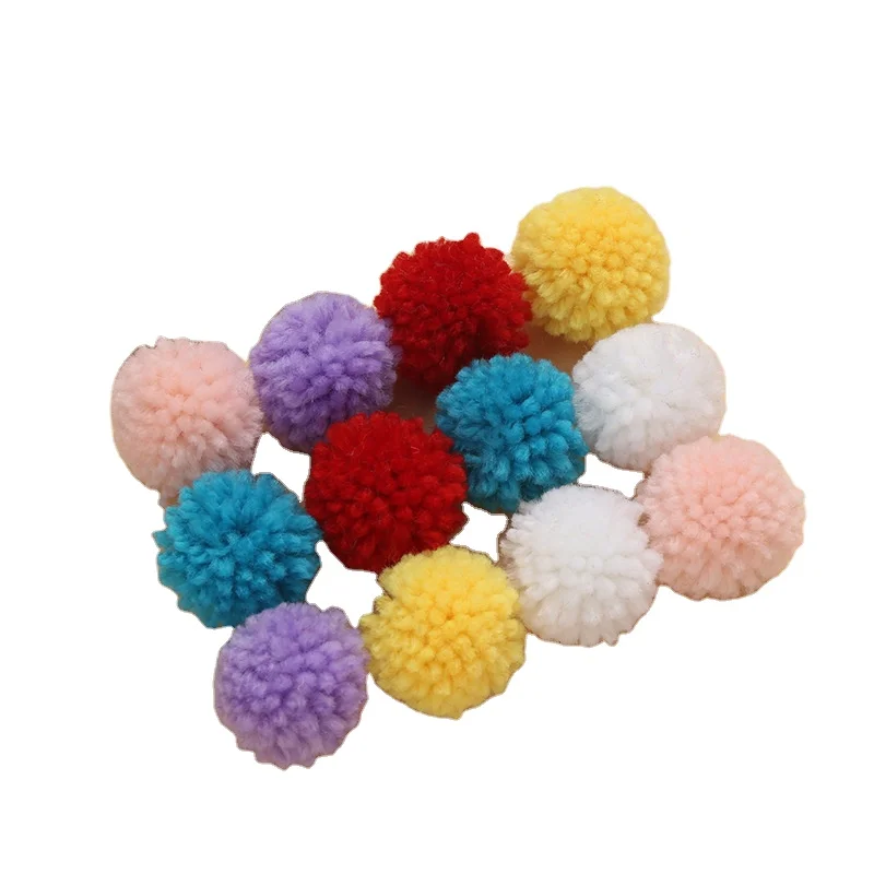 Wholesale 4cm faux lamb hair pompom ball decoration accessories custom lamb fur pom pom trim crafts