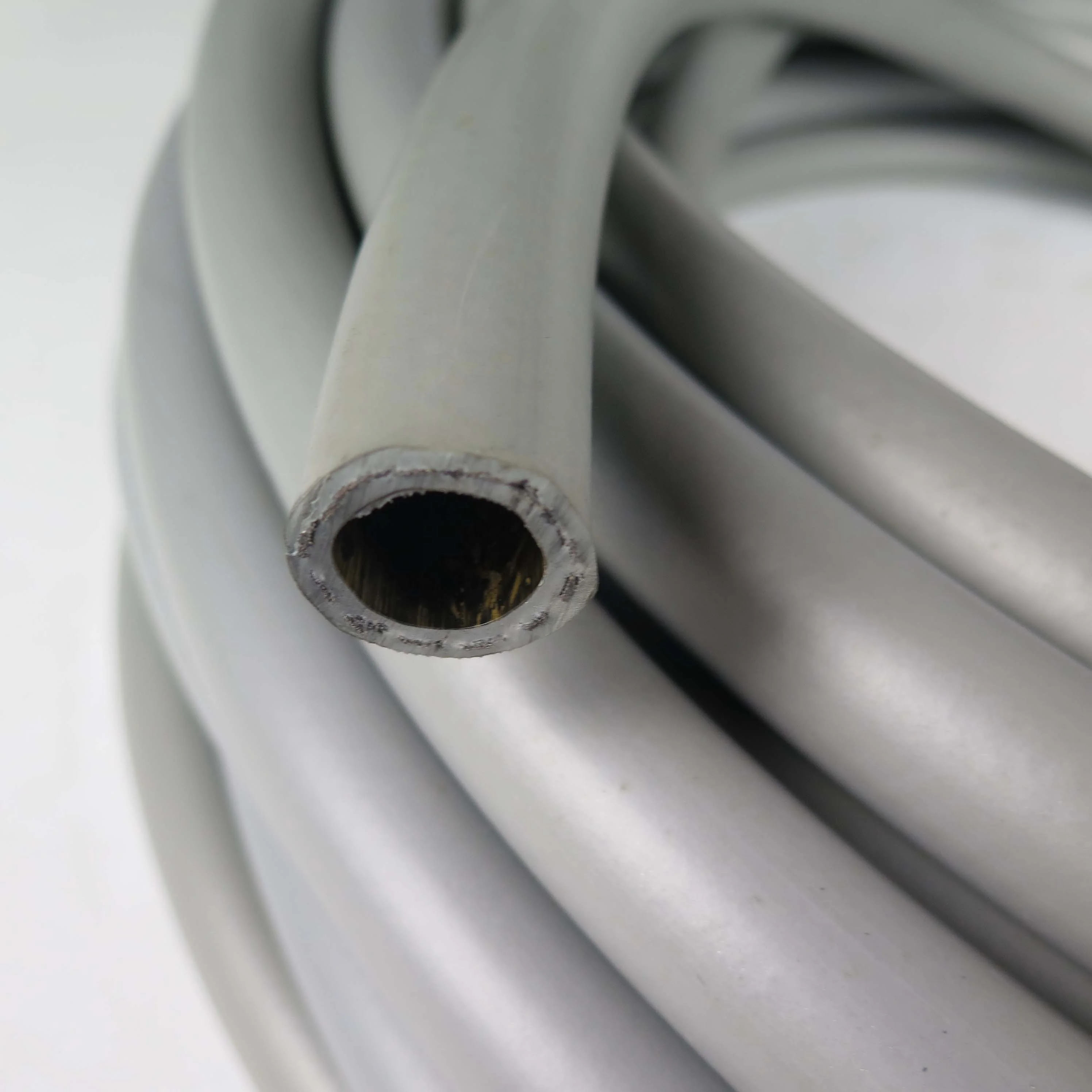 High Temperature Resistance Customized Wrap Surface Gray 5/8 Inch Urea Solution Def Car Scr Hose