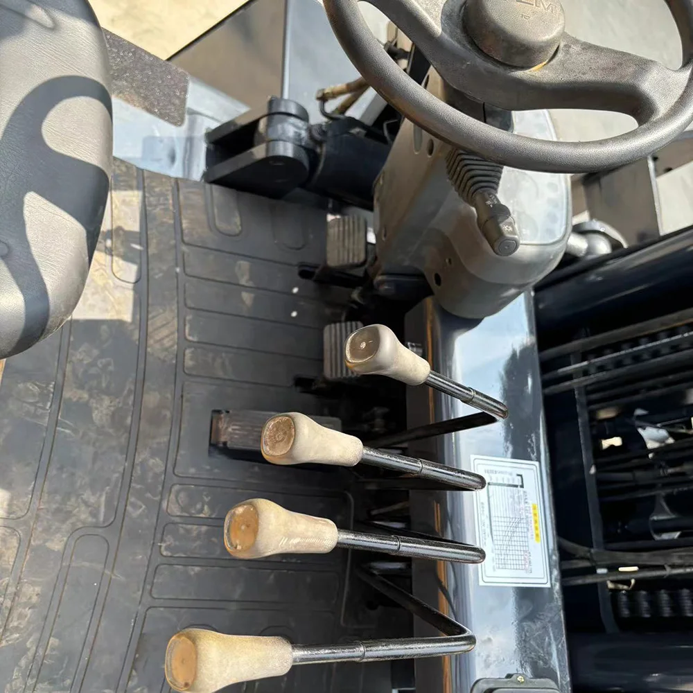 Used lifting forklift TCM FD100 Well maintained 10 TON TCM forklift 10 Tons TCM used forklift on sale at negotiable price