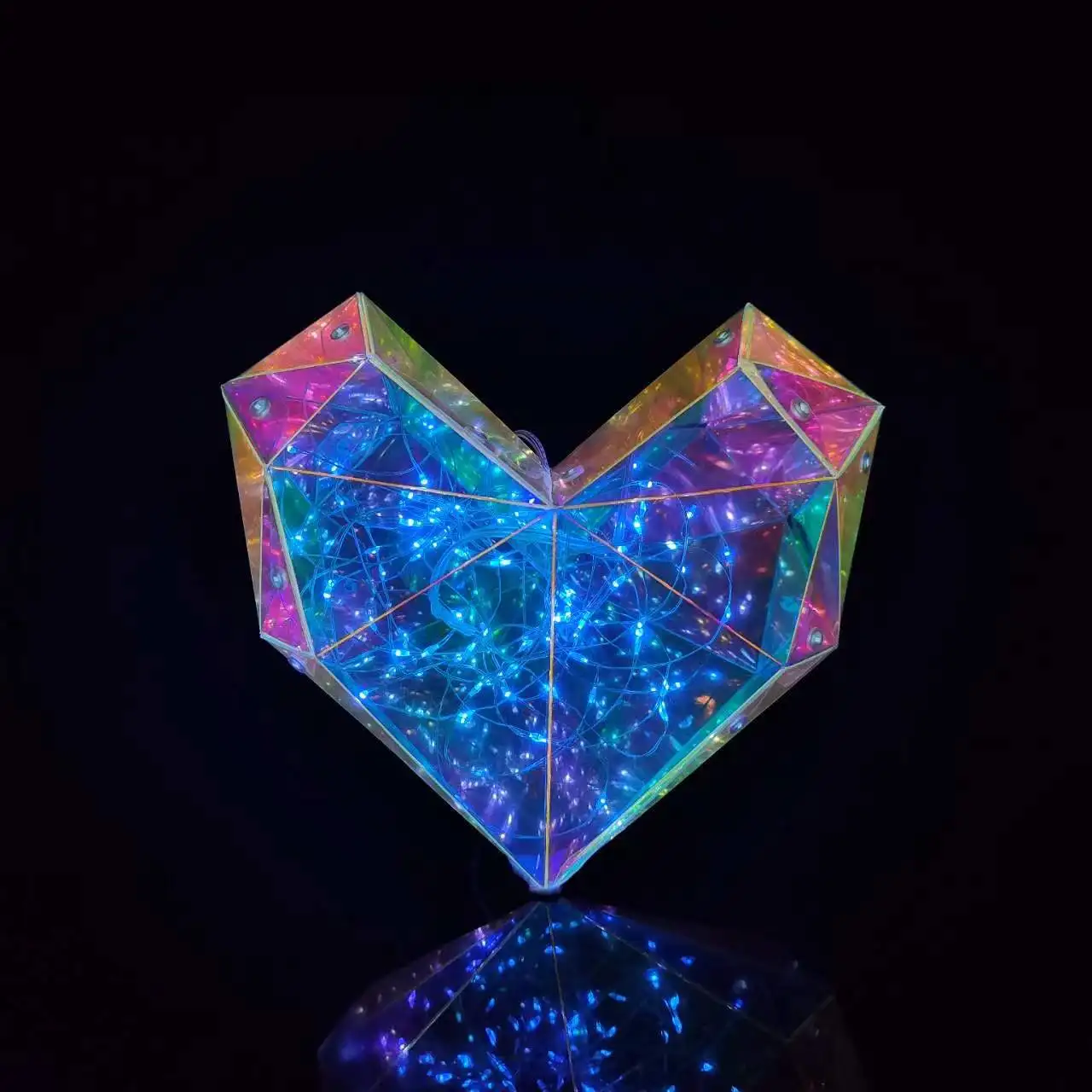 Custom New Product 2023 Adjustable Voice Control Heart LED Light Holographic 30 40cm Coloful Glowing Heart