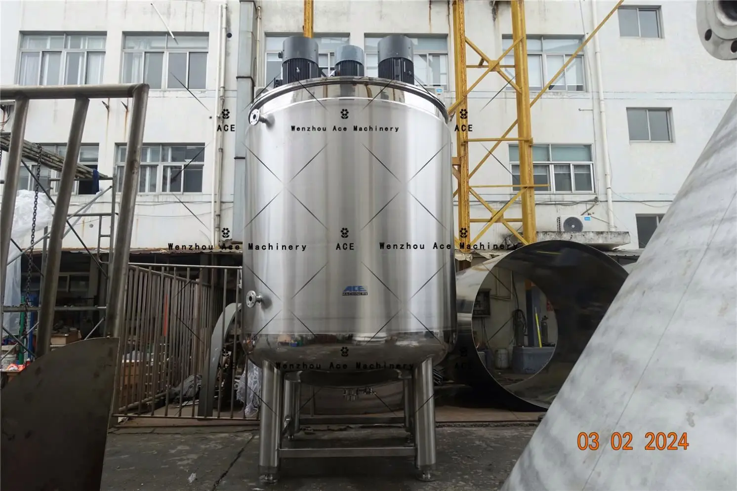 High Shear Mixing Tank And Pump Equipment - Mobile Mixer With 0.37-9.2Kw Power Factory Supply Mixing Machine