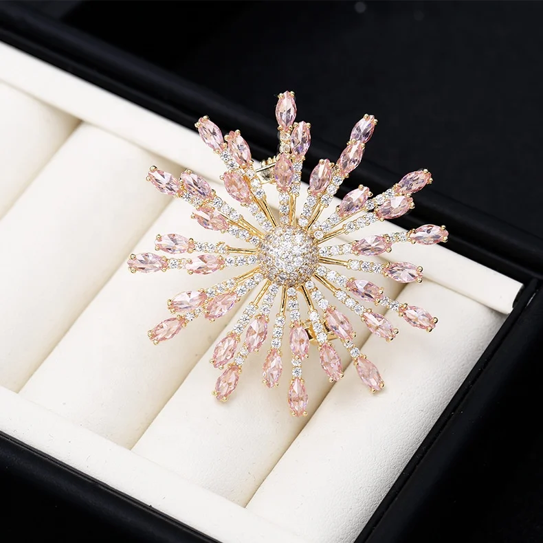 Fashion Pink Zircon Snowflake Brooches Pins Winter Wedding Bouquet Crystal Pin Dress Brooch Jewelry Women Broach Gift