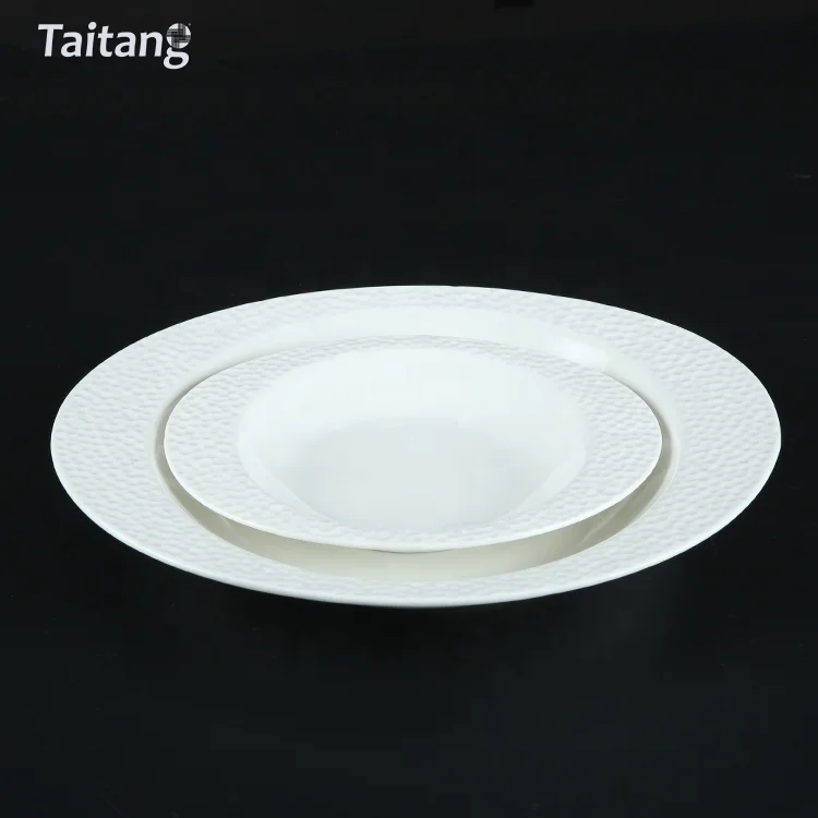 Unique Design Embossed White Porcelain Restaurant Oval Dinnerware Plate Set