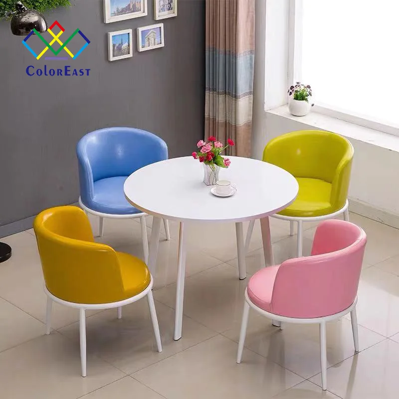Fashion Design 1 Table with 4 Chairs Metal Base Wood Table Set CECT007 for Restaurant